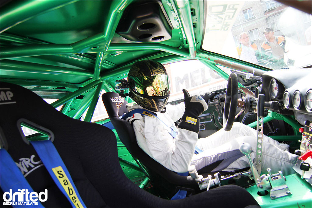 bucket seat racing driver